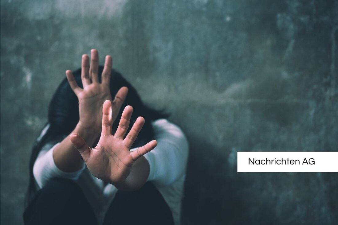 Am 28. April 2025 wird der Internationale Tag für Sicherheit und Gesundheit am Arbeitsplatz gefeiert, um Unfälle und psychische Belastungen zu thematisieren.