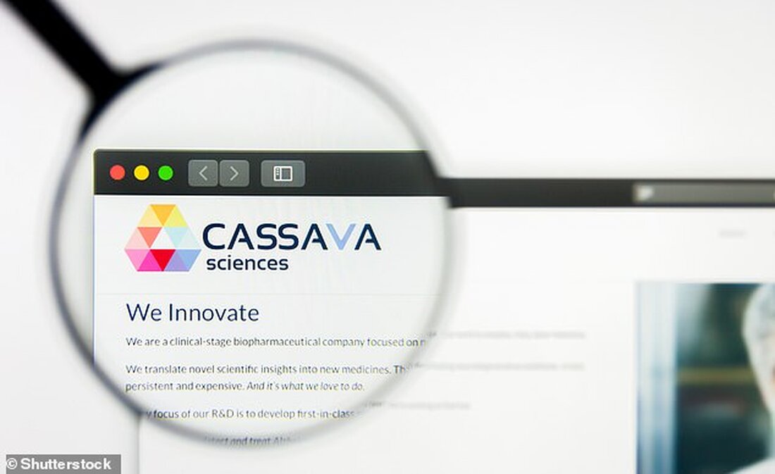 Cassava Sciences war im vergangenen Jahr nach vielversprechenden Studien für sein Alzheimer-Medikament eines der am schnellsten wachsenden Unternehmen der Welt Jetzt werfen Experten dem in Austin, Texas, ansässigen Unternehmen vor, Daten möglicherweise manipuliert zu haben Mindestens drei Zeitschriften haben entweder Hinweise auf potenzielles Fehlverhalten herausgegeben oder Artikel zurückgezogen, die vom Unternehmen oder verwandten Forschern veröffentlicht wurden Die SEC ermittelt gegen das Unternehmen wegen angeblicher Datenmanipulation, wodurch der Aktienkurs manipuliert wurde Ein kleines Biotech-Unternehmen, das seine Aktienbewertung in die Höhe schnellen ließ, nachdem es enthüllt hatte, dass es ein Medikament entwickelt hatte, das möglicherweise den kognitiven Rückgang von Alzheimer umkehren könnte &hellip;