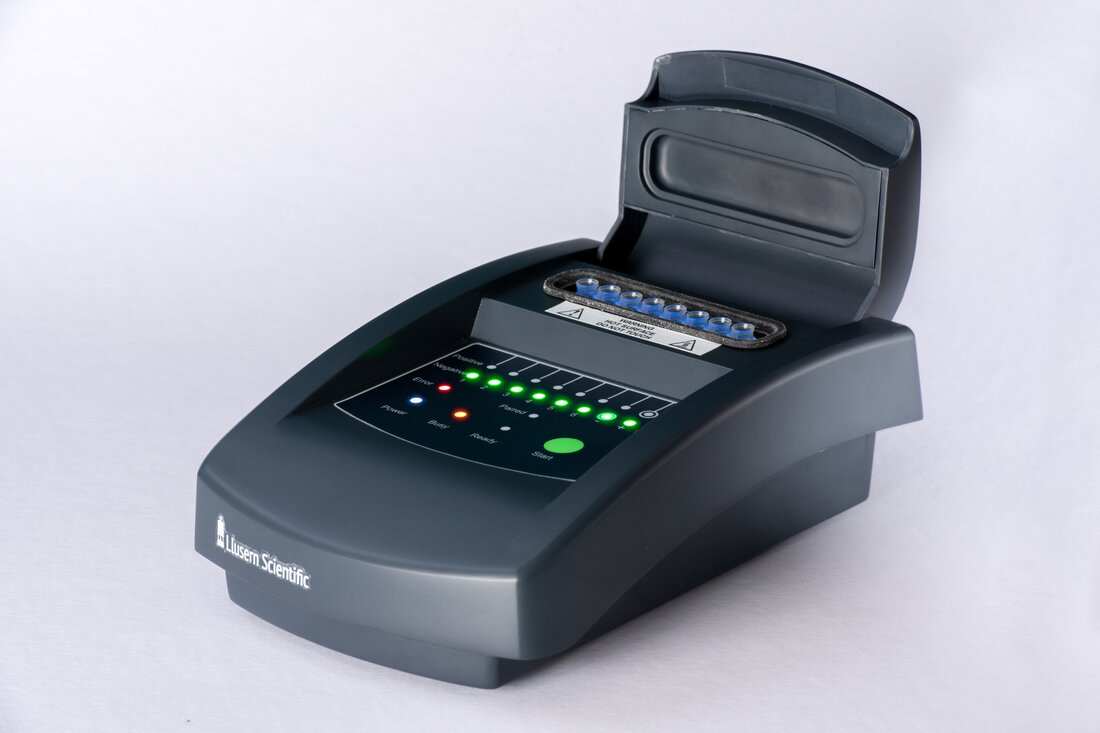 Der britische Diagnostikhersteller Llusern Scientific wird auf der Medica 2022 in Düsseldorf (14.-17. November) eine Vorschau auf seine Molekularplattform Lodestar DX geben. Llusern wird Teil des Pavillons der walisischen Regierung in Halle 16, Stand 38 sein. Bildnachweis: Llusern Scientific Das erste Testkit von Llusern ist ein Panel von Tests auf Harnwegsinfektionen (UTI), einschließlich E-coli, Klebsiella und Staphylococcus spp. Die UTI-Assays werden voraussichtlich Anfang 2023 ihr UKCA-Zeichen und noch in diesem Jahr das EU-CE-Zeichen erhalten. Llusern Scientific ist ein Spin-out der University of South Wales und wurde gegründet, um erschwingliche molekulare Lösungen zu entwickeln, die darauf abzielen, häufige Infektionen und Krankheiten …