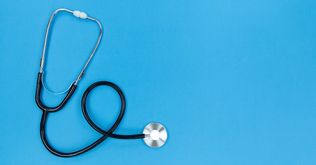 Wer jung und zufrieden ist, der hält sich meist auch für gesund und macht sich um das Thema Gesundheitsvorsorge noch keine Gedanken. Doch es gibt durchaus gute Argumente dafür, Gesundheitsvorsorge und Gesundheitsförderung nicht auf die lange Bank zu schieben. Unter anderem kann es schon helfen, Menschen im Alter von 50, 60 oder 70 Jahren zu fragen, was sie vermissen – oftmals lautet die Antwort, dass sie gerne wieder körperlich fitter wären. Vorteile bei der Krankenkasse Der trockenste, einfachste und doch für viele ansprechendste Grund für frühzeitliche Gesundheitsvorsorge: Es kann Geld gespart werden. Durch Bonusprogramme von Krankenkassen können zudem manche Leistungen &hellip;