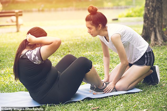 Forscher fanden heraus, dass männliche Teenager, die gemobbt wurden, weniger wahrscheinlich Sport treiben, während das Gegenteil bei jungen Mädchen der Fall war.  Sie hoffen, dass mehr Pausen- und Sportunterricht den Kindern helfen wird, sich jeden Tag mehr zu bewegen (Dateifoto)