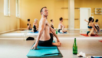 Hot Yoga könnte laut Studie bei der Behandlung von Depressionssymptomen helfen