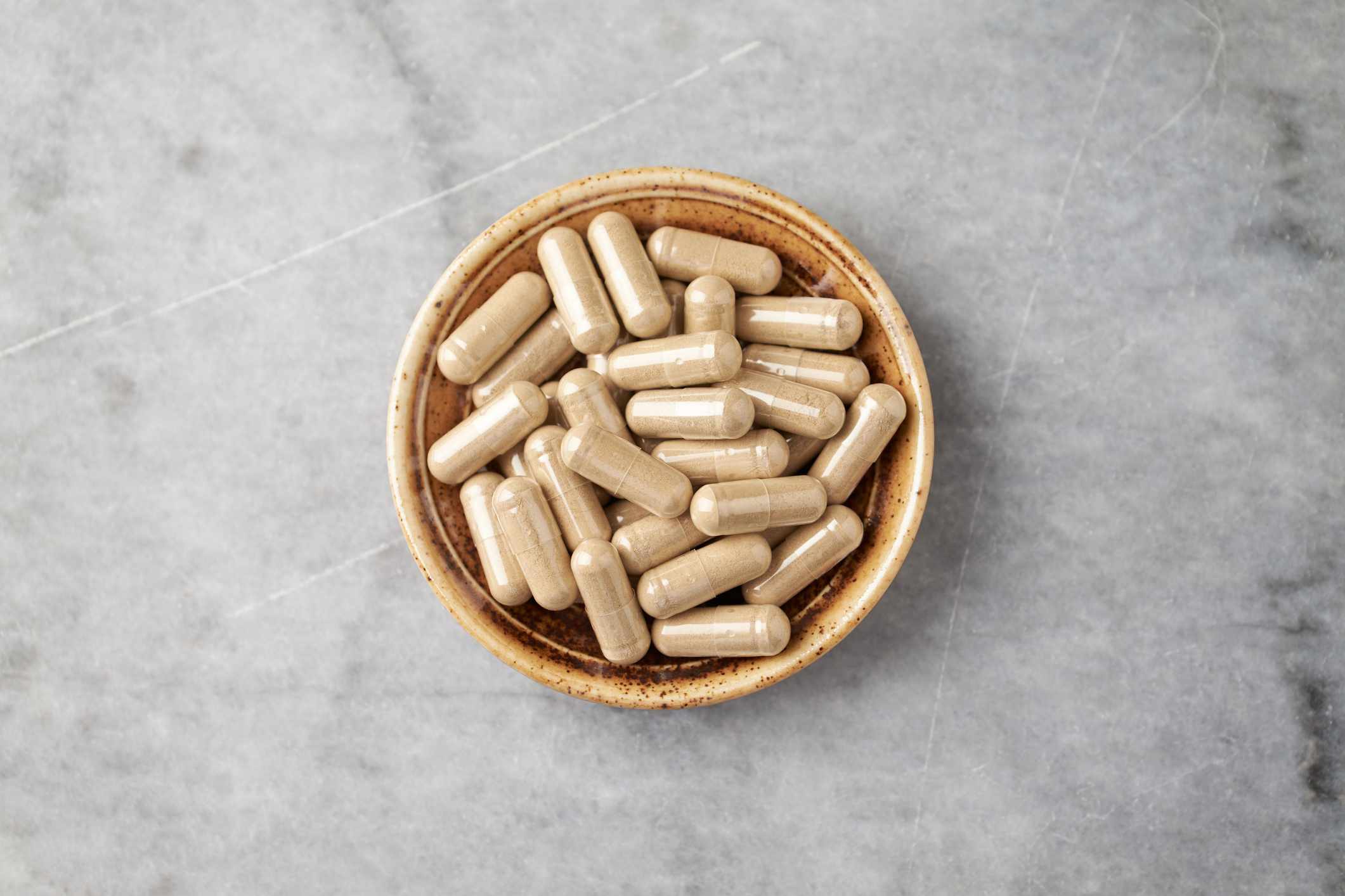 Was Sie über das Hinzufügen von Ashwagandha zu Ihrer Nahrungsergänzungsroutine wissen sollten