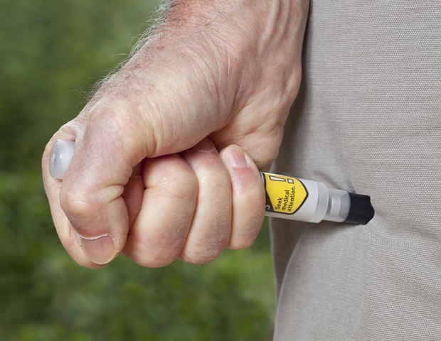 Anaphylaxie-Symptome scheinen bei den meisten Säuglingen mit einer Einzeldosis Epinephrin zu verschwinden