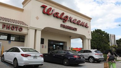 Der Apothekenriese Walgreens wird beschuldigt, Florida mit Opioiden „überschwemmt“ zu haben, da Apotheker es versäumt haben, bei Patienten nach roten Fahnen zu suchen, bevor sie Medikamente verteilen