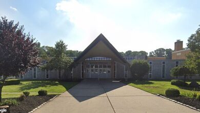 Beamte haben erklärt, dass es „keine Beweise“ für schädliche Strahlungswerte an der Colonia High School in Woodbridge, New Jersey, gibt, an der mehr als 120 ehemalige Schüler und Mitarbeiter an Hirnkrebs erkrankt sind