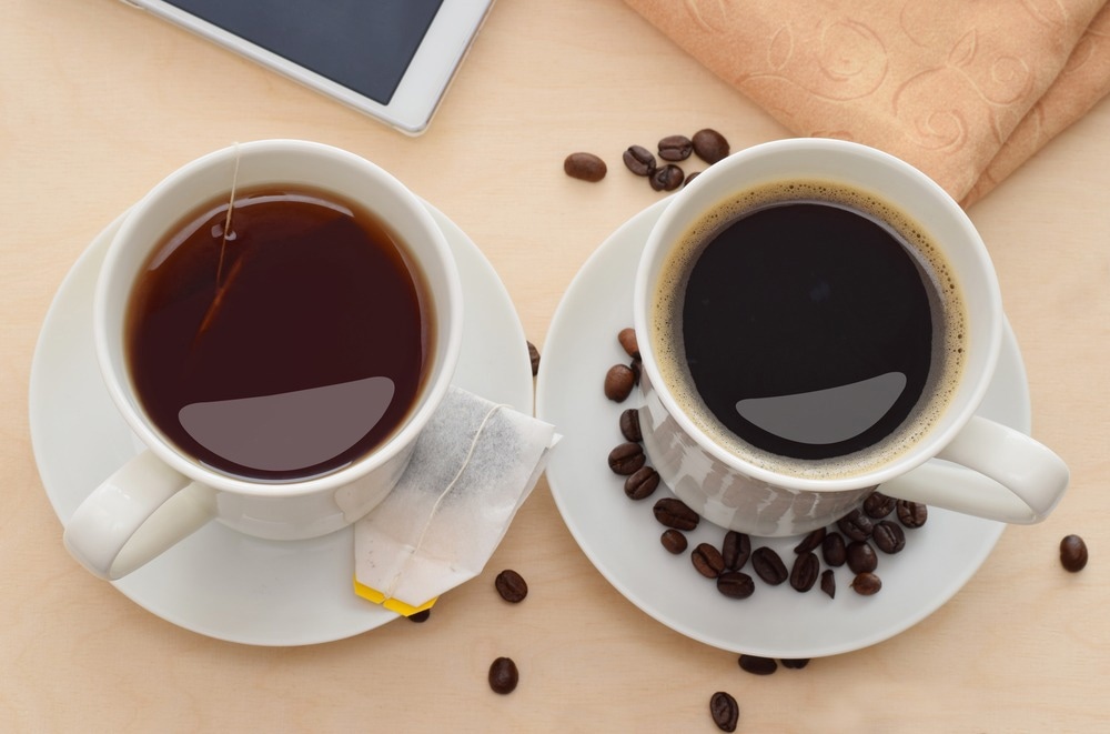 Studie: Konsum von Kaffee und Tee mit Gesamtmortalität und ursachenspezifischer Mortalität: eine prospektive Kohortenstudie. Bildquelle: igra.design/Shutterstock Studie: Konsum von Kaffee und Tee mit Gesamtmortalität und ursachenspezifischer Mortalität: eine prospektive Kohortenstudie. Bildquelle: igra.design/Shutterstock