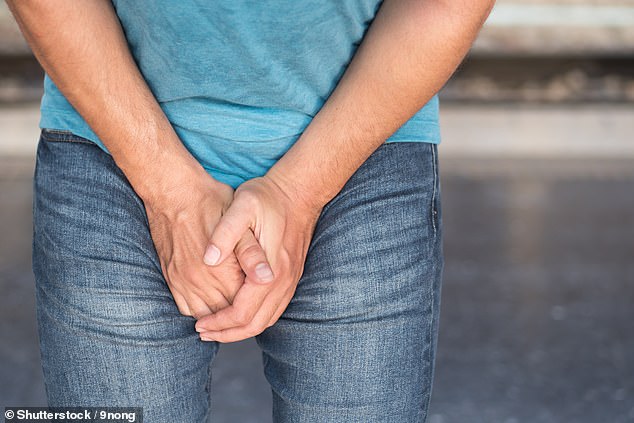 Ein 44-jähriger Mann musste notoperiert werden, nachdem seine Frau sich den Penis gebrochen hatte, nachdem sie bei „kräftiger sexueller Aktivität“ unbeholfen auf dem Organ gelandet war (Archivbild).