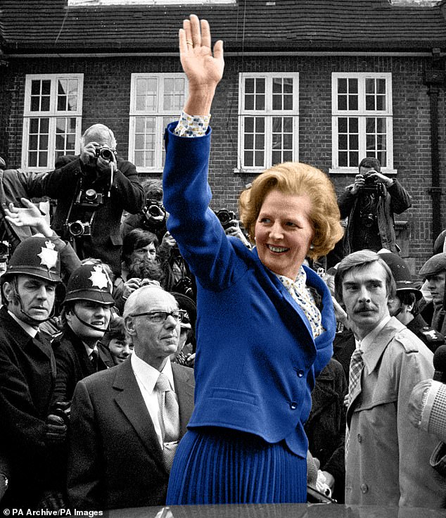 Millionen, die von einer Krankheit betroffen sind, die ihnen eine fast nutzlose „Klauenhand“ hinterlässt, könnten bald von einem Medikament profitieren, das die Krankheit stoppt, bevor sie Schaden anrichten kann.  Die genaue Ursache ist ein Rätsel, aber 80 % der Fälle gelten als erblich, und es betrifft normalerweise Personen über 50. Bekanntlich litt die konservative Premierministerin Baroness Thatcher darunter in ihrer rechten Hand