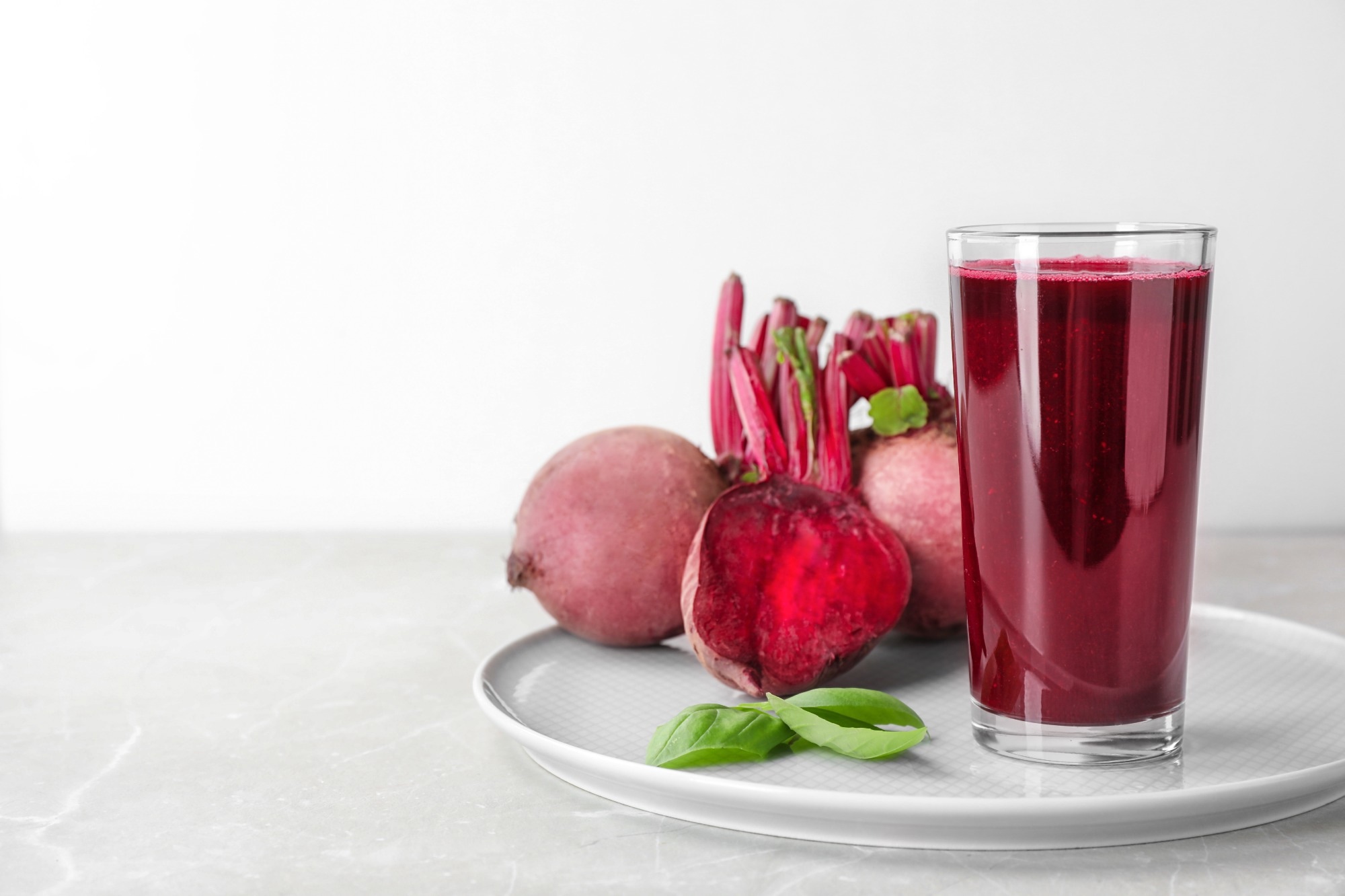 Rote-Bete-Saft scheint das Darmmikrobiom zu beeinflussen und sich positiv auf die Darm- und Körpergesundheit auszuwirken