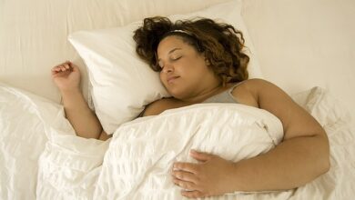 Forscher der Mayo Clinic fanden heraus, dass Menschen, die jede Nacht vier Stunden oder weniger schlafen, gefährliches „viszerales“ Fett entwickeln, das zu einer Vielzahl von Herz- und Organerkrankungen führen kann