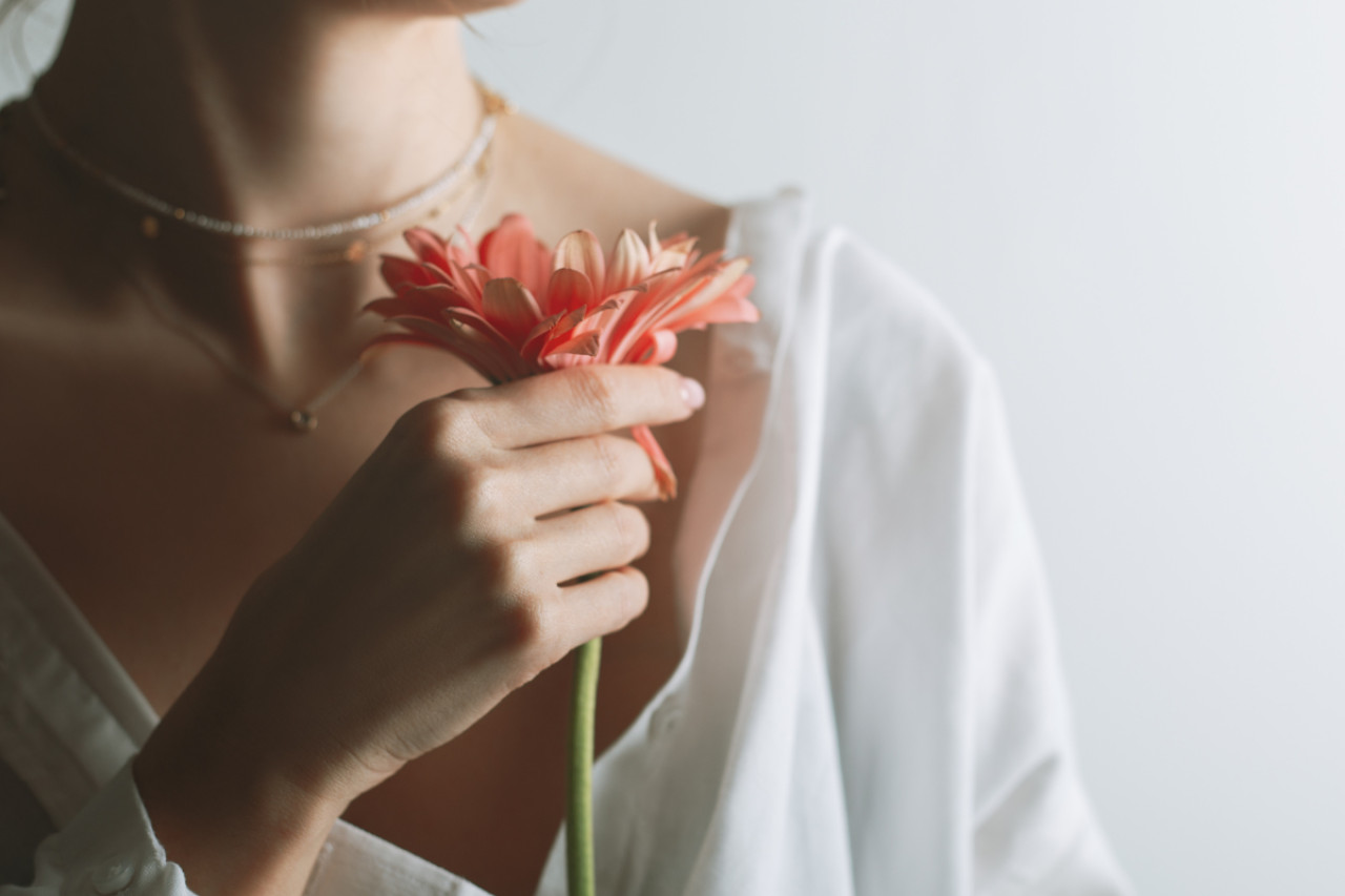 Können ketogene Diäten bei PCOS helfen? Neue Analysen deuten auf Gewicht und Insulin Gewinne hin.